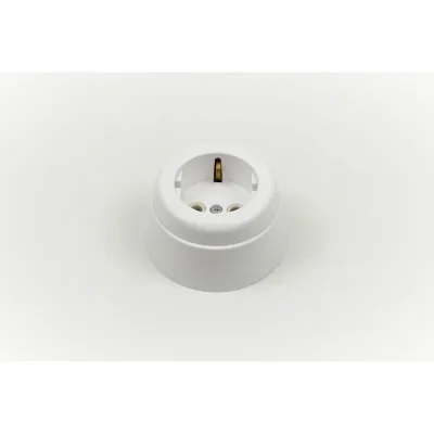 Розетка Interior Electric пластиковая с з/м серии "вектор" (белый) РБП01