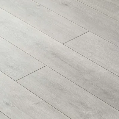 Ламинат 32 класс Ultradecor Expert Choice дуб атомик 2,22 кв.м 8 мм с фаской