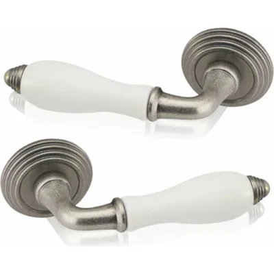 Дверные ручки ADDEN BAU PORCELLANA V214 AGED SILVER 940000001281