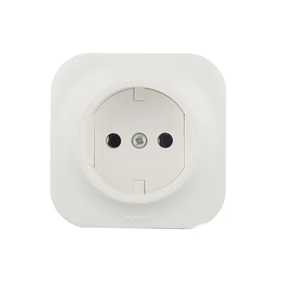 Розетка Legrand Quteo накладная белая без заземления (782210)