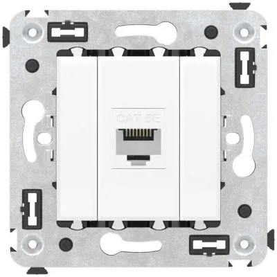 Розетка компьютерная DKC Avanti встраиваемая белая RJ45 (9549964)