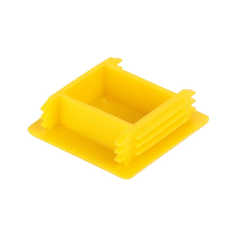 Пластиковая заглушка на монтажный профиль LANMASTER 41x41, желтая LAN-MT-PU41x41-CAP