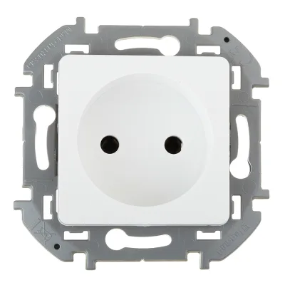 Розетка Legrand Inspiria встраиваемая белая без заземления (673710)