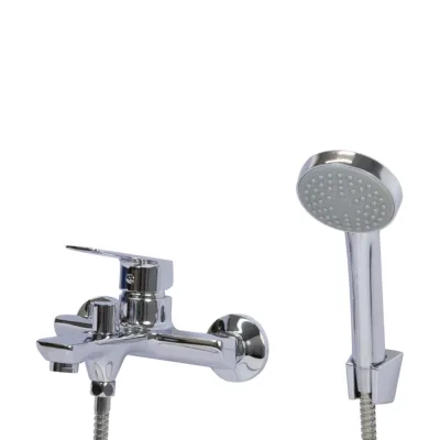 Смеситель для ванны Mixline ML15-01 хром однорычажный с коротким изливом с лейкой (556666)