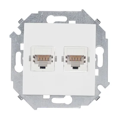 Розетка компьютерная Simon 15 встраиваемая белая 2хRJ45 (1591593-030)