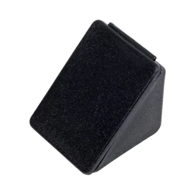Мебельный пластиковый уголок STARFIX черный, 4 шт. SMM2-88775-4